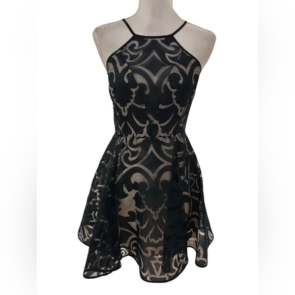 Keepsake Elegant Black Floral mini Aline pop out party Dress Size Medium - Picture 2 of 7